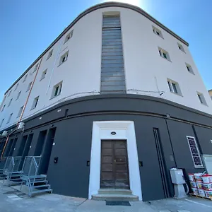 https://ranzani-flat.emilia-romagnahotels.net